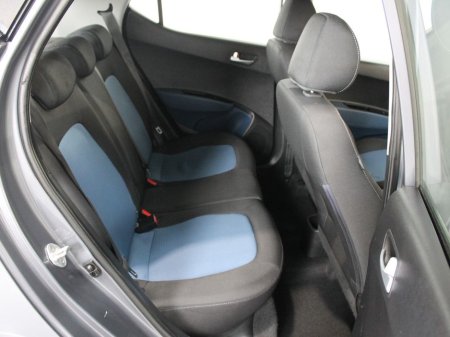 2015 Hyundai i10 - thumbnail 13