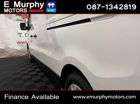 2022 Renault Trafic - thumbnail 24