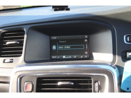 2016 Volvo V60 D2 SE 5DR Auto €14,750 thumbnail