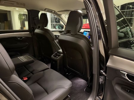 2025 Volvo XC90 - thumbnail 26