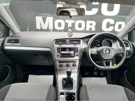 2017 Volkswagen Golf - thumbnail 8