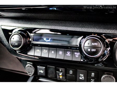 2026 Toyota Hilux - thumbnail 30