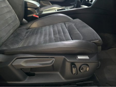 2019 Volkswagen Passat - thumbnail 12