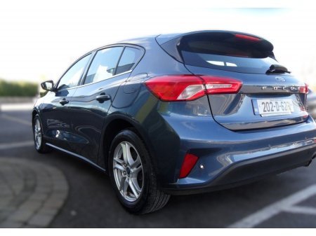 2020 Ford Focus - thumbnail 5