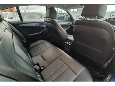 2018 BMW 5 Series - thumbnail 12