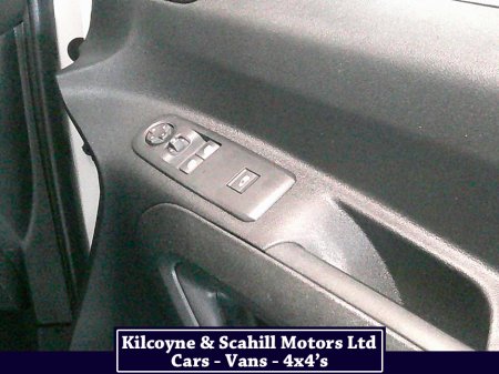 2019 Citroen Berlingo - thumbnail 19