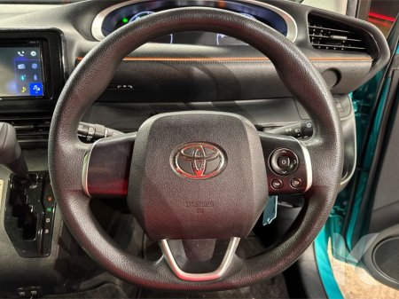2019 Toyota Sienta - thumbnail 12