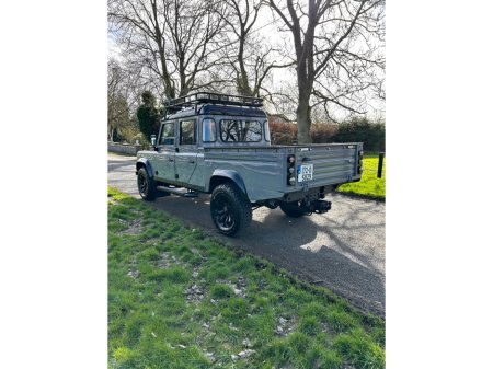 2017 Land Rover Defender - thumbnail 4