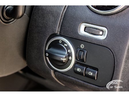 2014 Land Rover Discovery - thumbnail 16