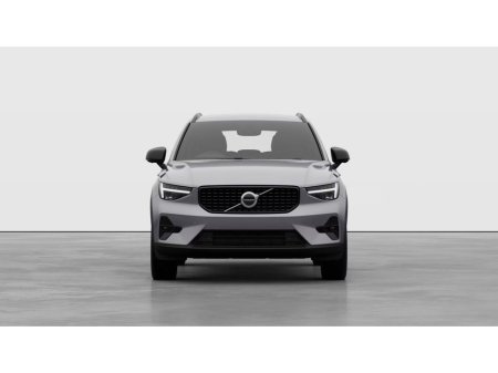 2026 Volvo XC40 - thumbnail 2