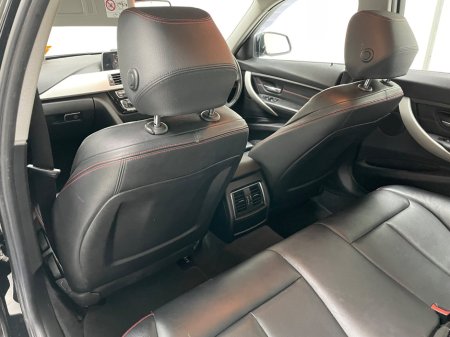 2017 BMW 3 Series - thumbnail 17