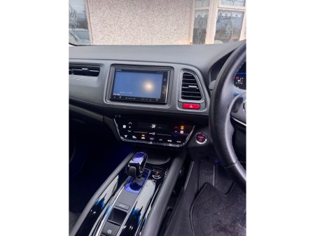 2015 Honda Vezel  €13,950 thumbnail