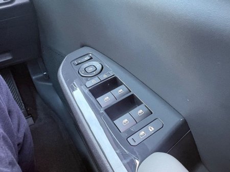 2026 Kia EV5 EV5 EARTH 2, 81KW BATTERY, 7 YEAR WARRANTY, 3 YEAR AA, 0% FINANCE, *3 FREE SEVICES FOR KIA CUSTOMERS* €50,900 thumbnail