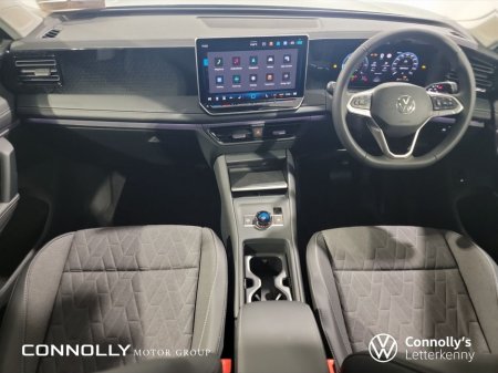 2026 Volkswagen Tiguan  thumbnail