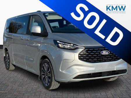 2026 Ford Tourneo 2.5 PHEV LWB Titanium 227 BHP..8 Seater