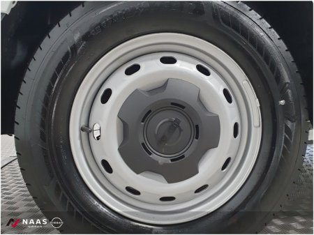 2026 Nissan Primastar L2H1 130 SV 2DR thumbnail