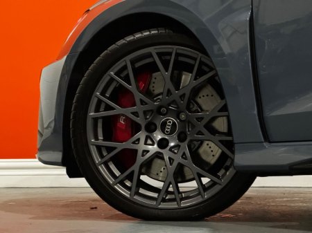 2025 Audi A3 RS 3 TFSI QUATTRO CARBON BLACK thumbnail