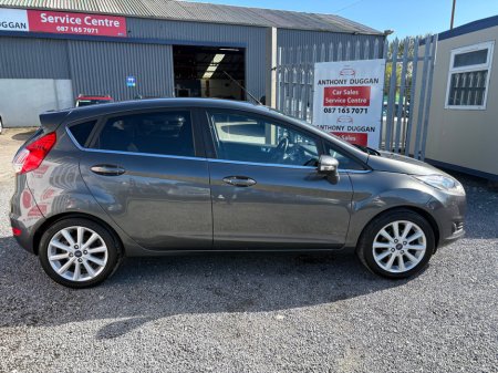 2017 Ford Fiesta 1.25 82PS Titanium €12,995