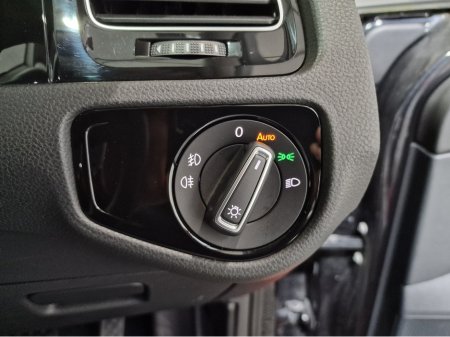 2013 Volkswagen Golf - thumbnail 21