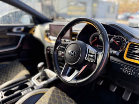 2019 Kia XCeed - thumbnail 8