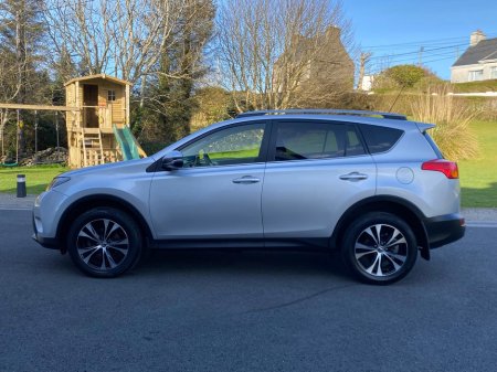 2015 Toyota Rav4 - thumbnail 8