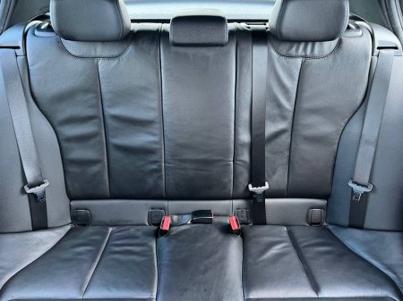 2018 BMW 1 Series - thumbnail 12