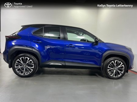 2022 Toyota Yaris Cross - thumbnail 3