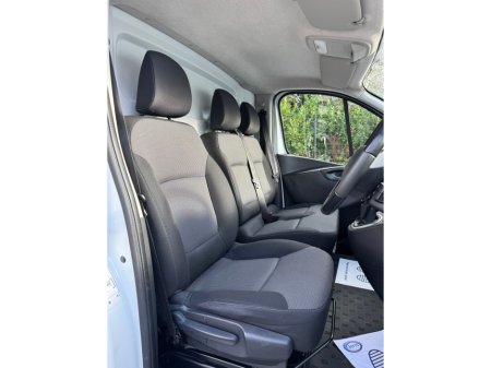 2020 Nissan NV300  €15,950