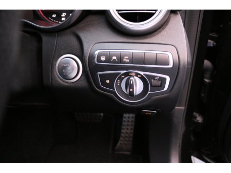 2017 Mercedes-Benz C Class C220D AMG €21,995 thumbnail