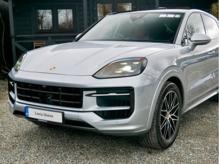 2024 Porsche Cayenne - thumbnail 8