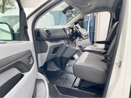 2022 Opel Vivaro - thumbnail 31