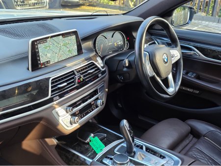 2017 BMW 7 Series - thumbnail 33