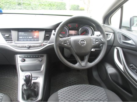 2018 Opel Astra - photo 3