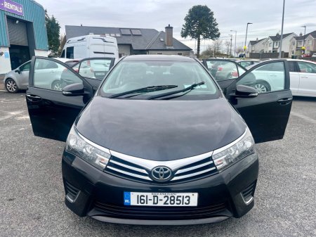 2016 Toyota Corolla - thumbnail 5