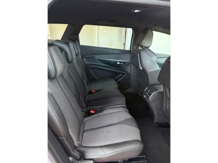 2023 Peugeot 5008 - thumbnail 18