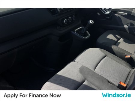 2025 Nissan Primastar L2H1 130 SV PREMIUM €25,199 thumbnail