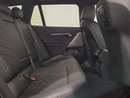 2025 BMW 5 Series - thumbnail 22