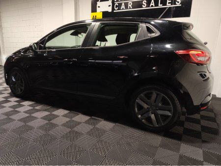 2022 Renault Clio - thumbnail 8