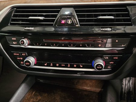 2017 BMW 5 Series 520d Luxury €16,950 thumbnail