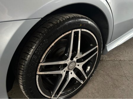 2016 Mercedes-Benz E Class - thumbnail 19