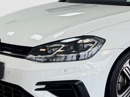 2017 Volkswagen Golf - thumbnail 9