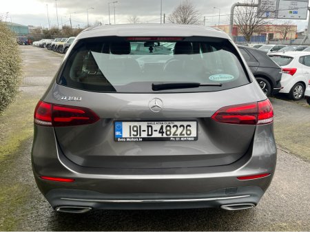 2019 Mercedes-Benz B Class B180 SPORT AUTOMATIC 1.3 PETROL //LOW MILES//HALF LEATHER SEATS//SAT NAV//REVERSE CAMERA// €20,950 thumbnail