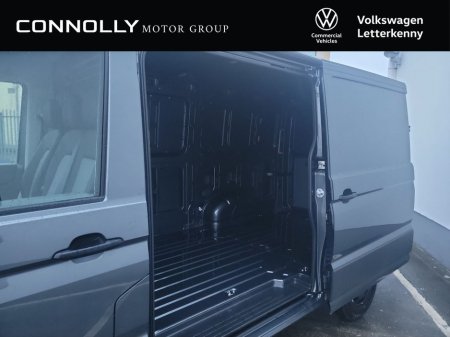 2026 Volkswagen Crafter CR35 Panel van Highline MWB 177HP 2.0 TDI 8sp Automatic FWD €48,740 thumbnail