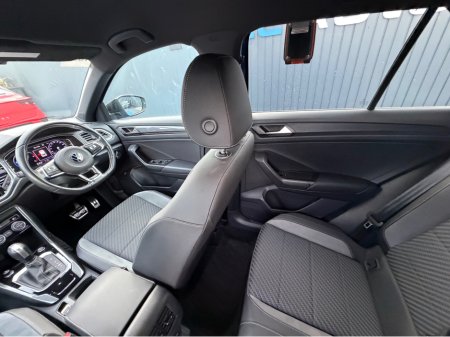 2021 Volkswagen T-Roc R-LINE - 2.0L DIESEL - AUTO - 12M WARRANTY - CAR: 1699 €29,950 thumbnail