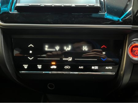 2019 Honda Grace €15950 2019 HONDA GRACE 1.5 AUTOMATIC / CRUISE CONTROL / REVERSE CAMERA AND MORE €15,950 thumbnail