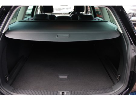 2018 Volkswagen Passat - thumbnail 18