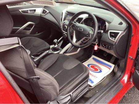 2012 Hyundai Veloster * PETROL €5,950 thumbnail
