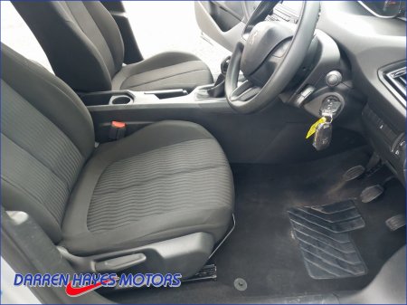 2017 Peugeot 308 - thumbnail 12