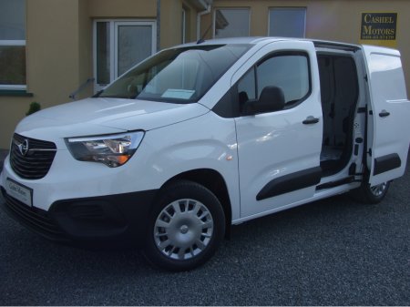 2022 Opel Combo 100bhp 6 speed Kompfort 'LIKE NEW' 1 Private Owner