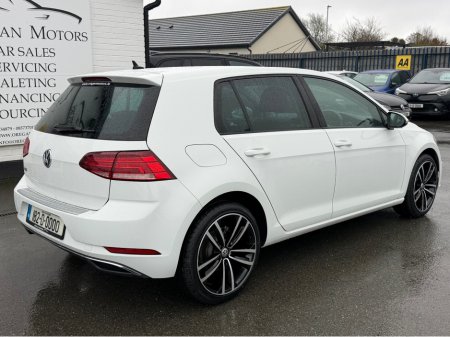 2018 Volkswagen Golf (182) 1.2 TSI COMFORTLINE TECH EDITION €20,950 thumbnail